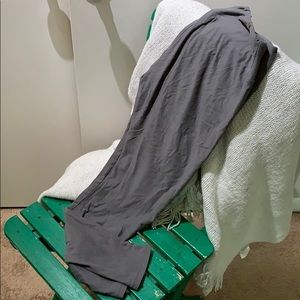 Lularoe OS Grey Leggings
